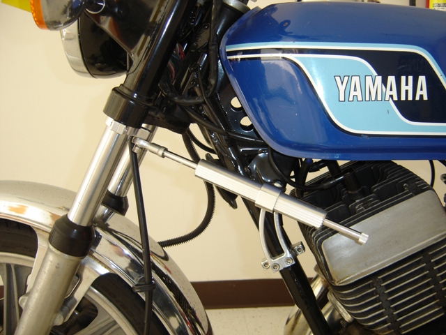 Yamaha RD350 YPVS RD350YPVS Steering Damper Fork Stanchion Clamp 35mm 